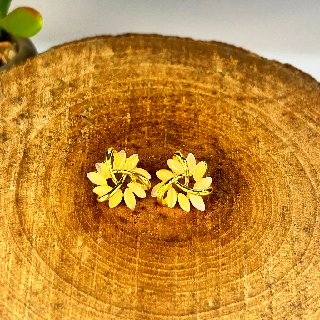 Pendientes de Pétalos de Girasol