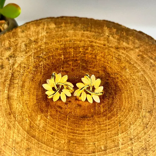 [01020007] Pendientes de Pétalos de Girasol