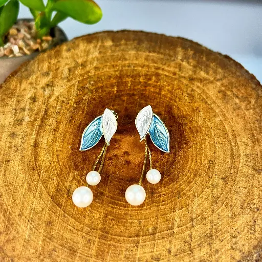 [01020015] Pendientes Doble Hoja & Perlas